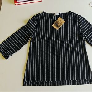 black top with white stripes